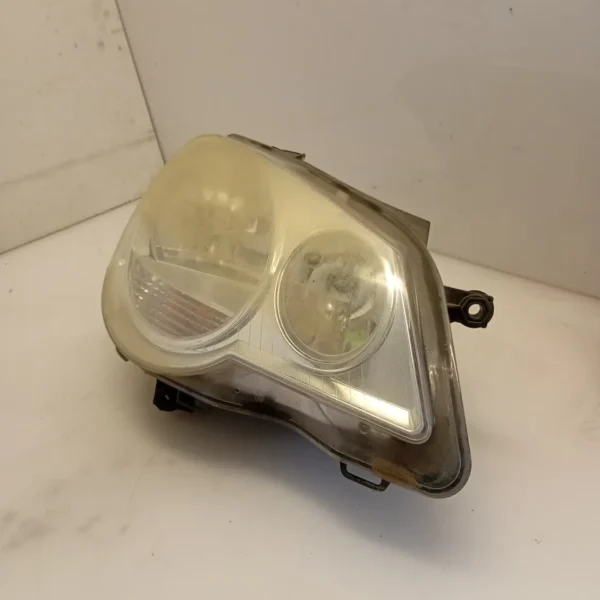 Faro ant. destra Volkswagen Polo (2005 – oggi) 1.2 47 KW benzina 6Q1941008AT BME