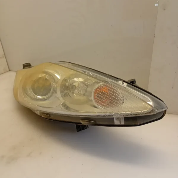 Faro ant. destra Ford Fiesta (2008 – 2013) 1.4 50 KW diesel 1740029 F6JD