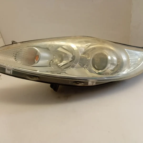 Faro ant. sinistra Ford Fiesta (2008 – 2013) 1.4 50 KW diesel 1740028 F6JD