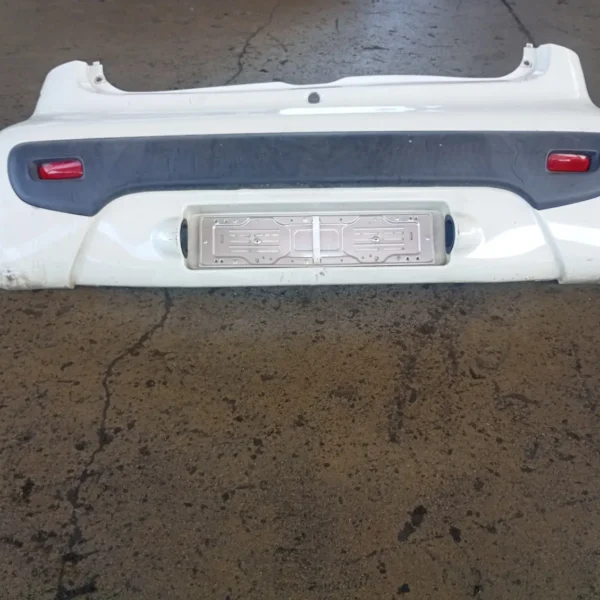 Paraurti posteriore Peugeot 107 (2005 – oggi) 1.0 50 KW benzina 7410Y8 1KR