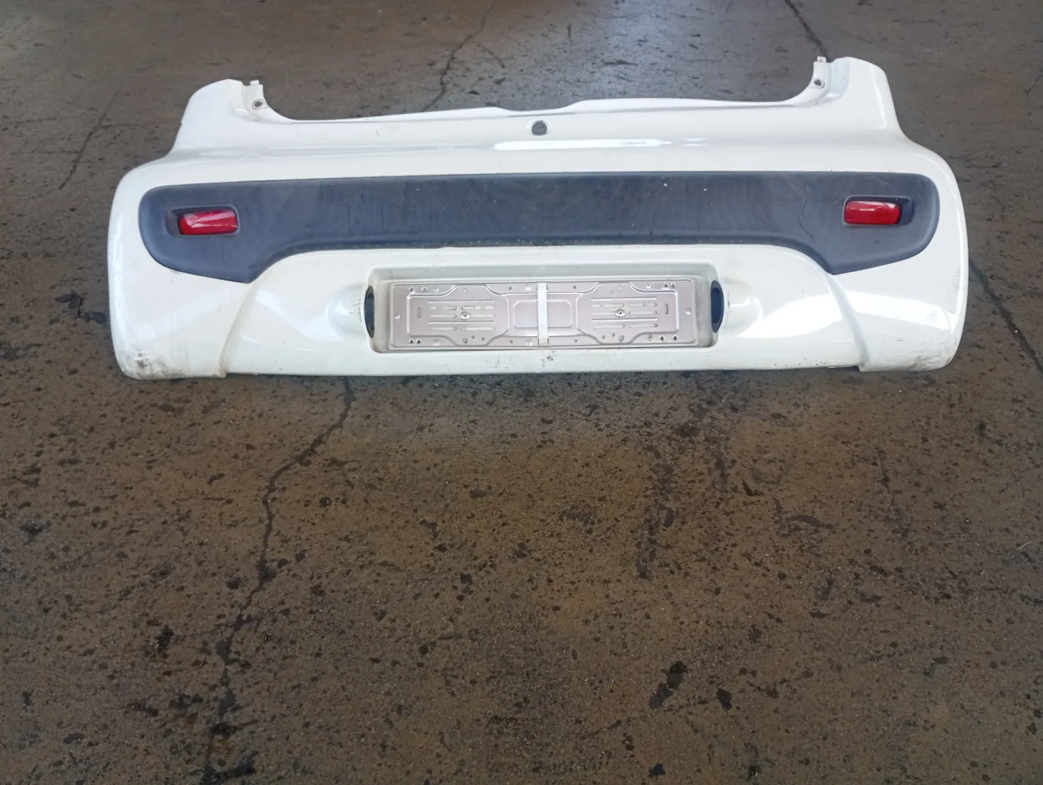 Paraurti posteriore Peugeot 107 (2005 – oggi) 1.0 50 KW benzina 7410Y8 1KR