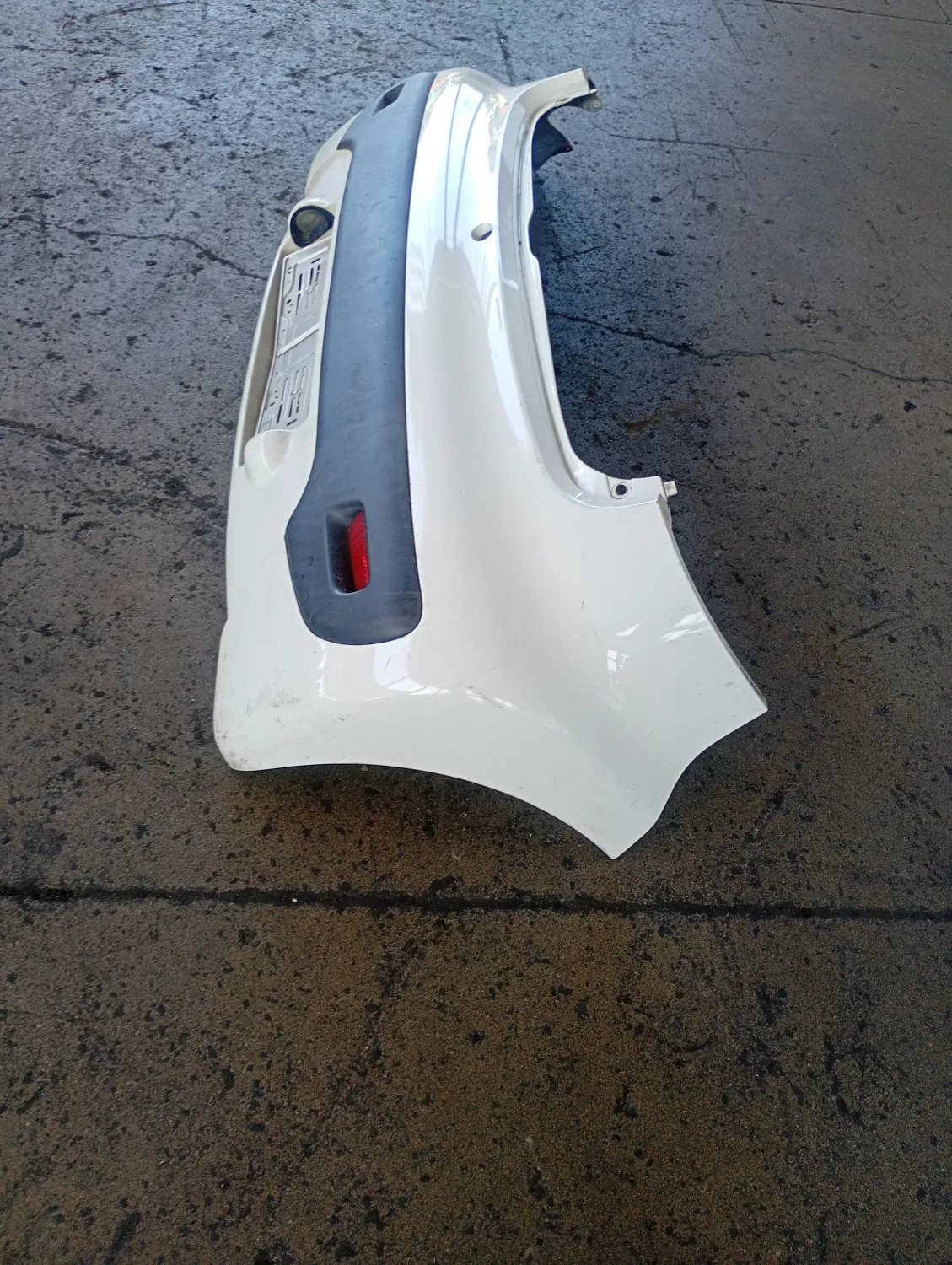 Paraurti posteriore Peugeot 107 (2005 – oggi) 1.0 50 KW benzina 7410Y8 1KR