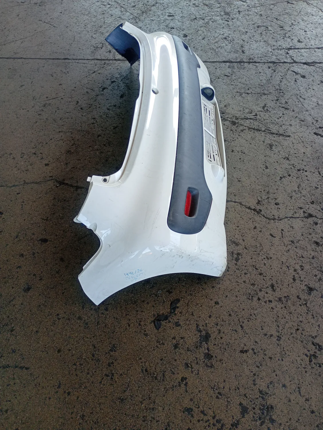 Paraurti posteriore Peugeot 107 (2005 – oggi) 1.0 50 KW benzina 7410Y8 1KR
