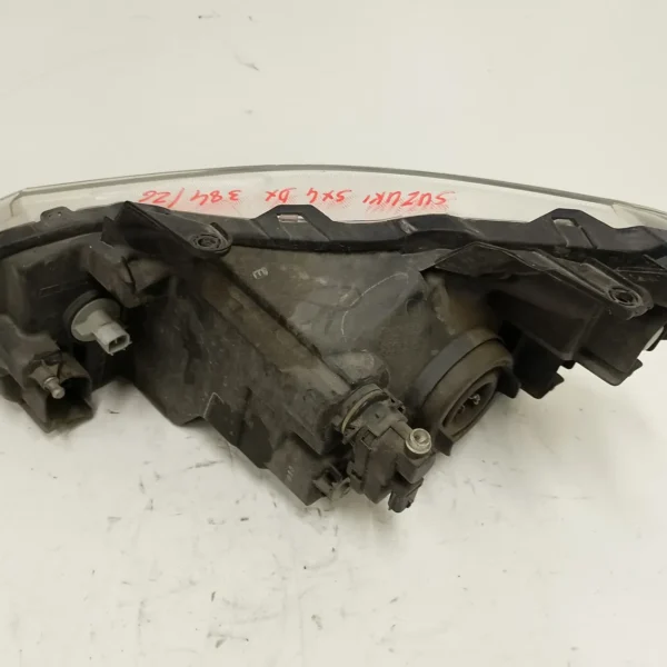 Faro ant. destra Suzuki Sx4 4×4 (2006 – 2015) 1.6 79 KW benzina 3512079J00000 M16A