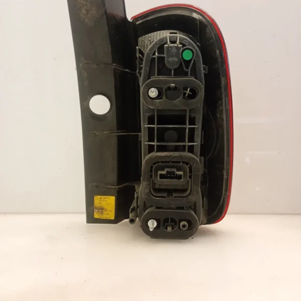 Faro posteriore sinistra Dacia Duster (2010 – 2013) 1.6 77 KW benzina 265550035R K4M H6