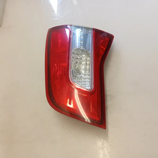 Faro posteriore int. destra Renault Koleos 4×4 (2008 – oggi) 2.0 110 KW diesel 26550JY05A M9R D8