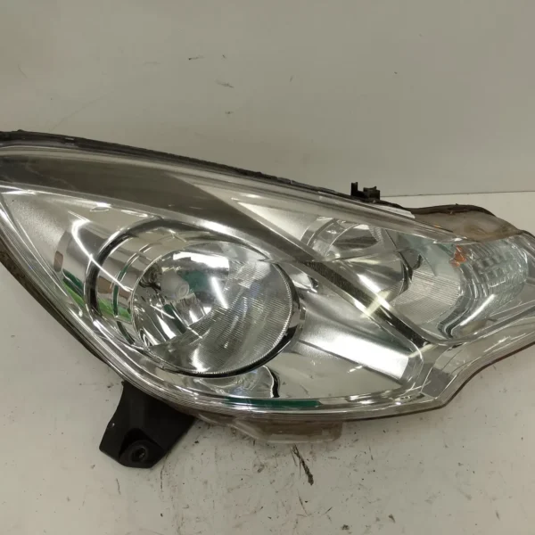 Faro ant. destro Citroen C3 2a Serie (2013 – 2017) 1.2 60 KW benzina 1606930080 HM01