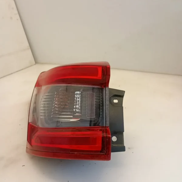 Faro posteriore est. sinistra Nissan Qashqai (2017 – 2021) 1.5 81 KW diesel 26555HV00A K9K