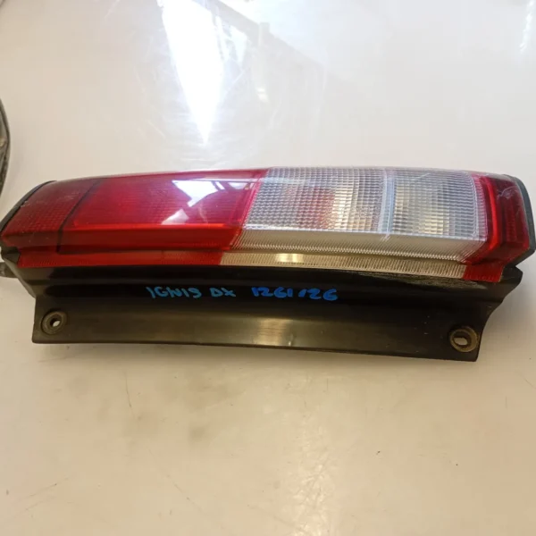 Faro posteriore destro Suzuki Ignis 1a Serie 4×4 (2000 – 2003) 1.3 61 KW benzina M13A