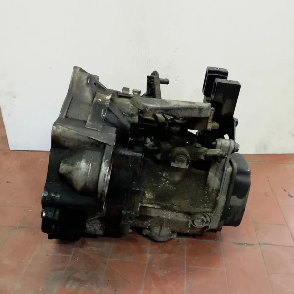 Cambio completo Volkswagen Polo (2009 – 2014) 1.2 55 KW diesel 02R300042NX CFW