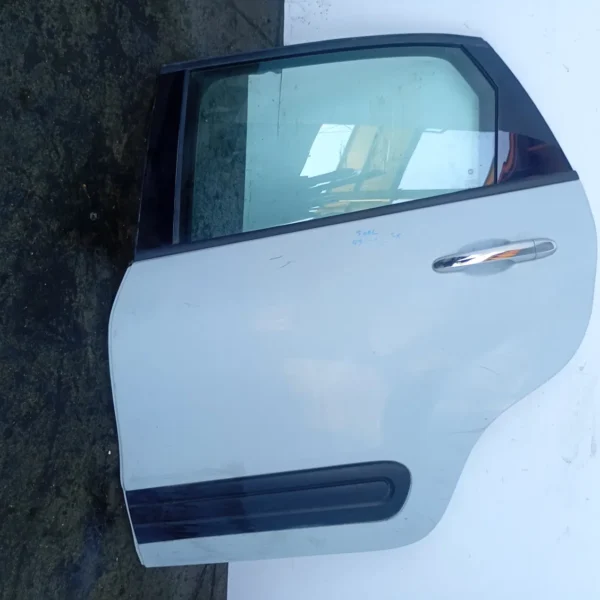 Porta posteriore sinistra Fiat 500l (2012 – 2018) 1.3 62 KW diesel 51883292 199B4000