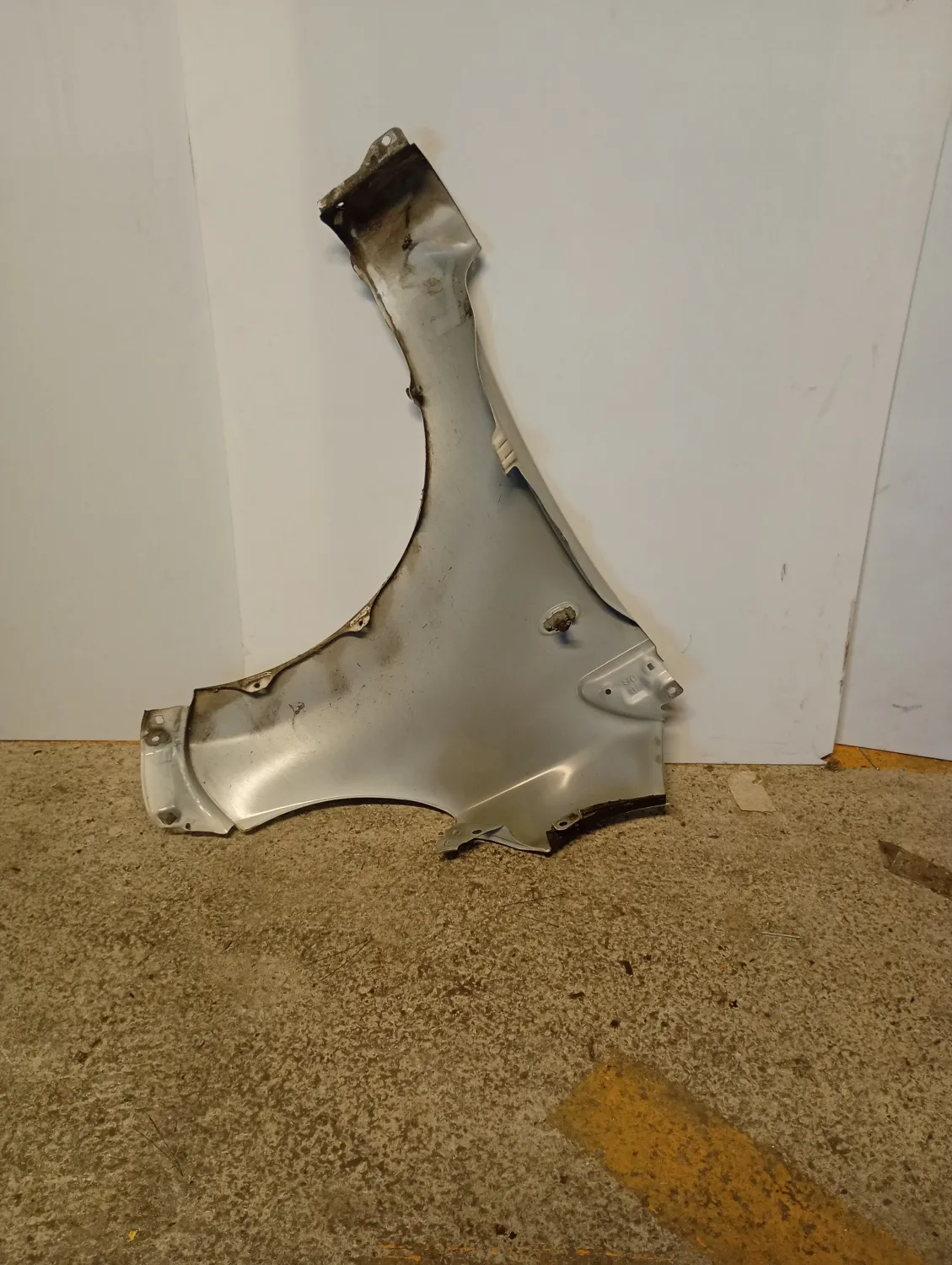 Parafango anteriore sinistra Peugeot 107 (2005 – oggi) 1.0 50 KW benzina 7840Q7 1KR