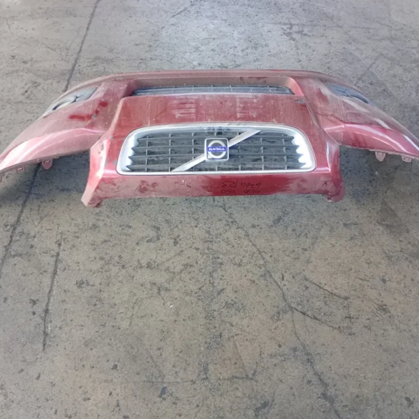 Paraurti anteriore Volvo V50 (2004 – 2012) 2.0 100 KW diesel 39991837 D4204T
