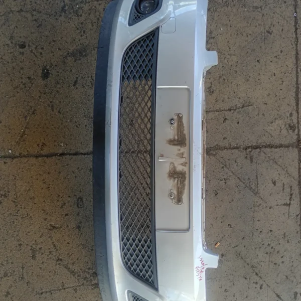 Paraurti anteriore Ford Fiesta (2005 – 2008) 1.2 55 KW benzina 1386201 FUJA