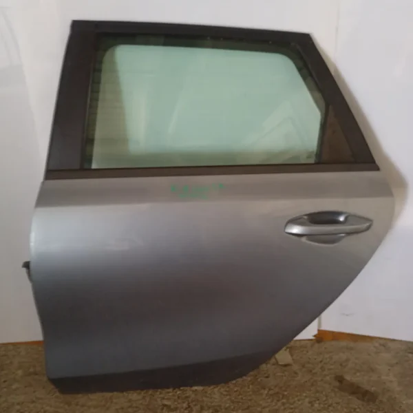 Porta posteriore sinistra Kia Ceed (2018 – oggi) 1.6 85 KW diesel 77003J7200 D4FE