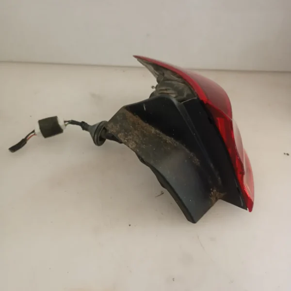 Faro posteriore est. destra Kia Ceed (2018 – oggi) 1.6 85 KW diesel 92402J7150 D4FE