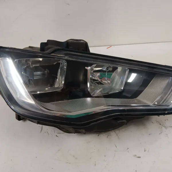 Faro ant. destra Audi A3 (2012 – 2016) 77 KW 8V0941004K CJZ