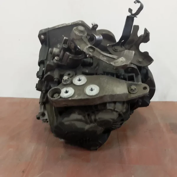 Cambio-6 marce Opel Corsa (2011 – 2015) 1.3 70 KW diesel A13DTR