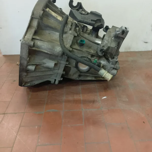 Cambio-6 marce Renault Scenic 3a Serie (2009 – 2013) 1.5 81 KW diesel K9K A6