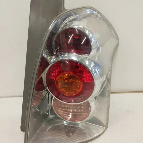 Faro posteriore destra Toyota Corolla Verso (2004 – 2009) 1.6 81 KW benzina 815510F020 3ZZ FE