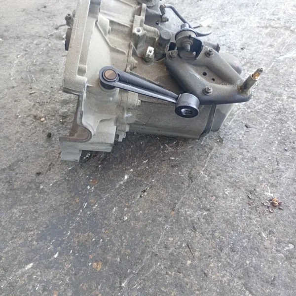 Cambio-5 marce Citroen Saxo (1996 – 1999) 2201XN KFX
