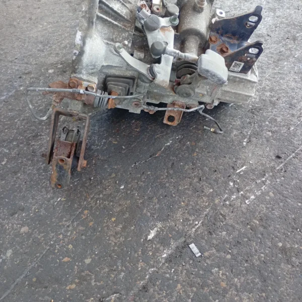 Cambio completo Toyota Celica (1999 – 2006) 105 KW 303002B880 1ZZFE