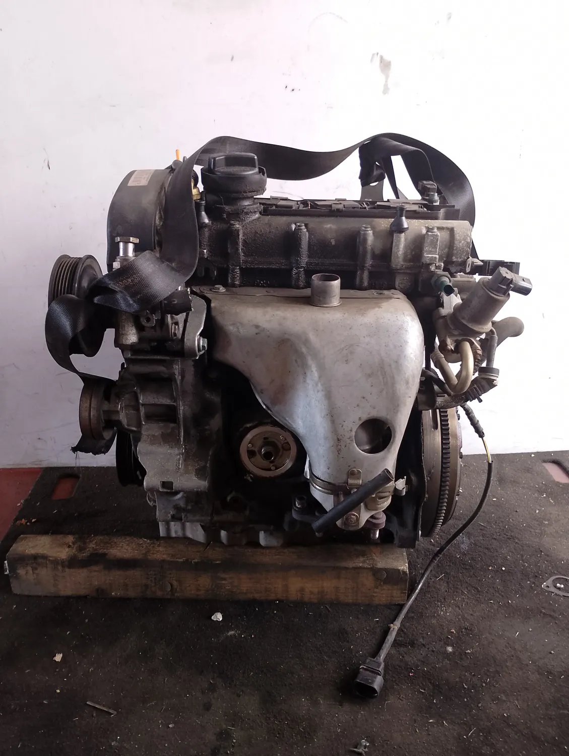 Motore completo Volkswagen Golf (1997 – 2006) 1.6 77 KW benzina AZD
