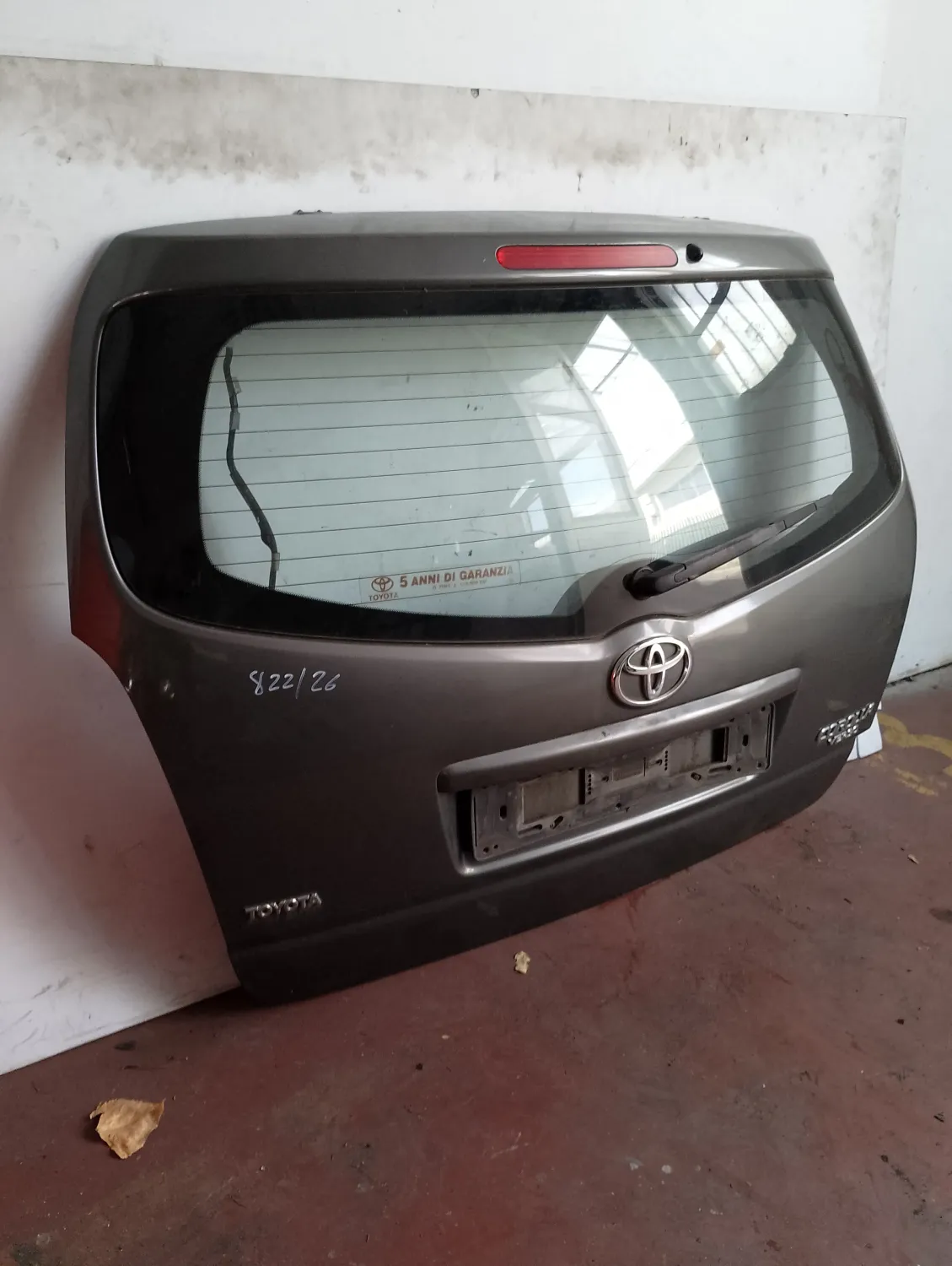 Portellone post. Toyota Corolla Verso (2004 – 2009) 1.6 81 KW benzina 670050F021 3ZZ FE