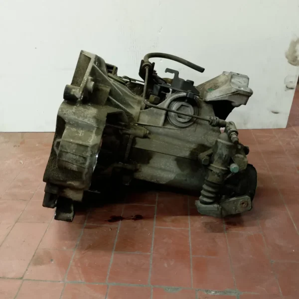 Cambio completo Volkswagen Golf (1997 – 2006) 1.6 77 KW benzina 02K300049NX AZD