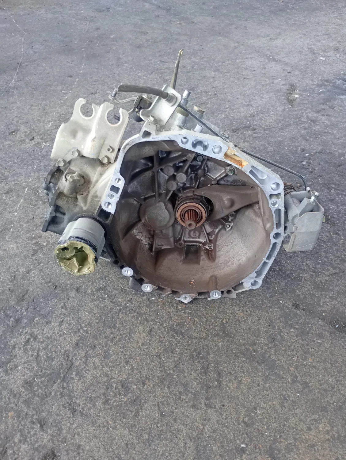 Cambio completo Toyota Yaris (2001 – 2005) 1.3 64 KW benzina 303000D030 2SZ FE