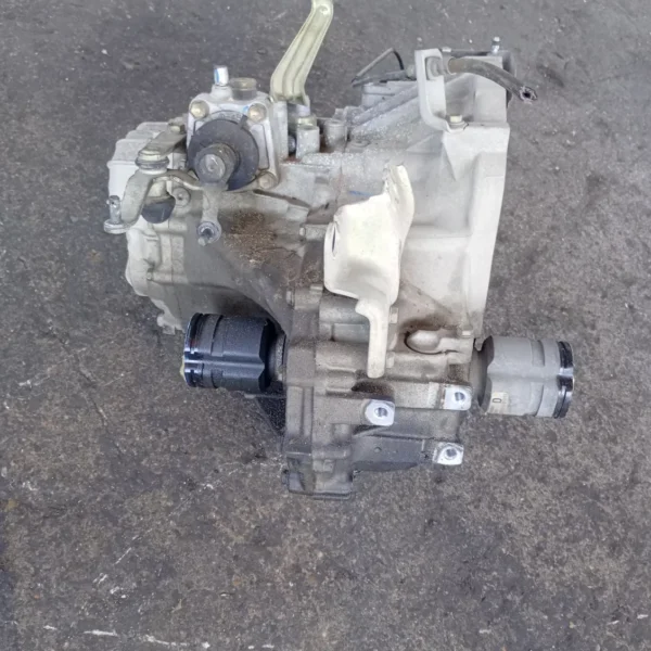Cambio completo Toyota Yaris (2001 – 2005) 1.3 64 KW benzina 303000D030 2SZ FE
