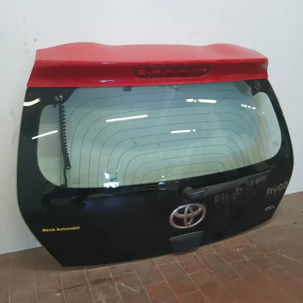 Portellone post. Toyota Aygo 2a Serie 2015 1.0 51 KW benzina 1KR-FE