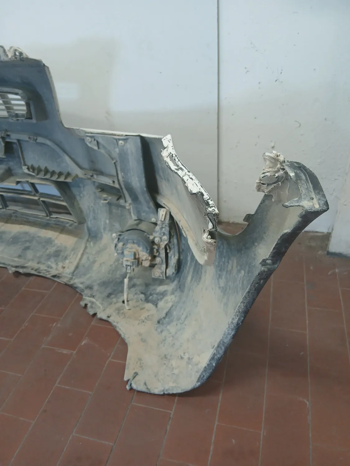 Paraurti anteriore Fiat Sedici 4×4 (2006 – 2011) 2.0 99 KW diesel D20AA