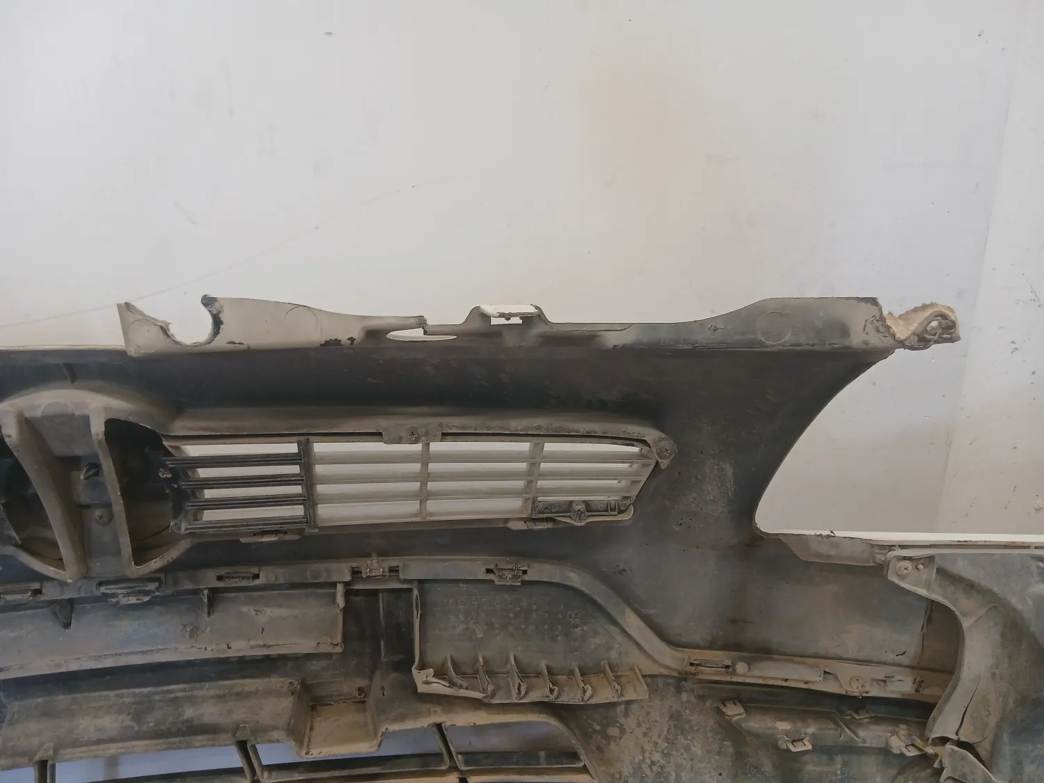 Paraurti anteriore Fiat Sedici 4×4 (2006 – 2011) 2.0 99 KW diesel D20AA
