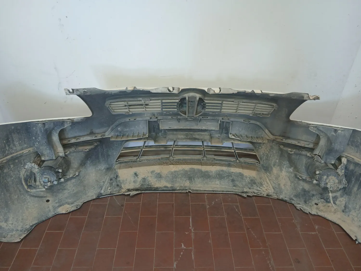 Paraurti anteriore Fiat Sedici 4×4 (2006 – 2011) 2.0 99 KW diesel D20AA
