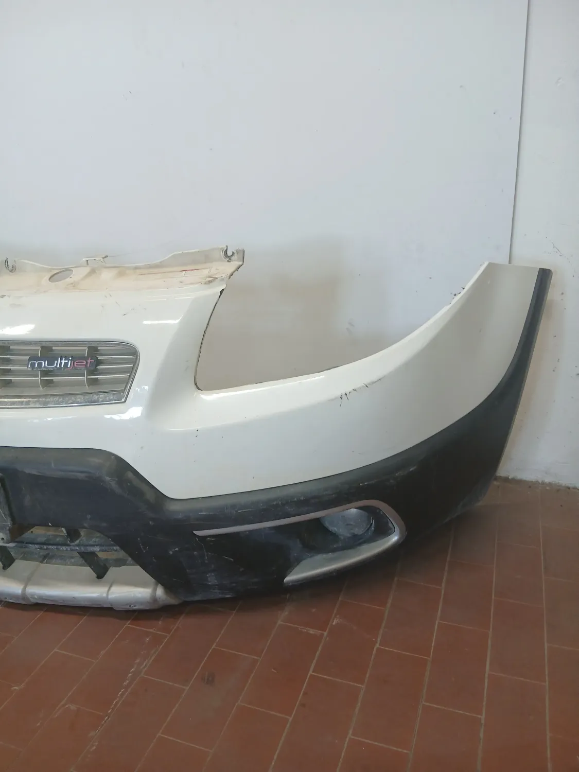 Paraurti anteriore Fiat Sedici 4×4 (2006 – 2011) 2.0 99 KW diesel D20AA