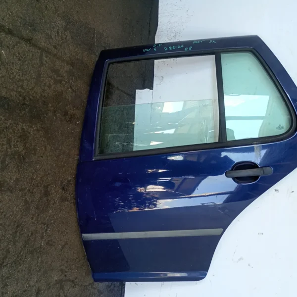 Porta posteriore sinistra Volkswagen Golf (1997 – 2006) 1.6 77 KW benzina 1J6833055F AUS