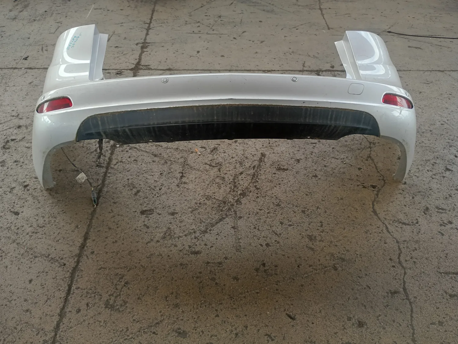 Paraurti posteriore Opel Zafira (2011 – oggi) 1.6 100 KW diesel 20951267 B16DTH