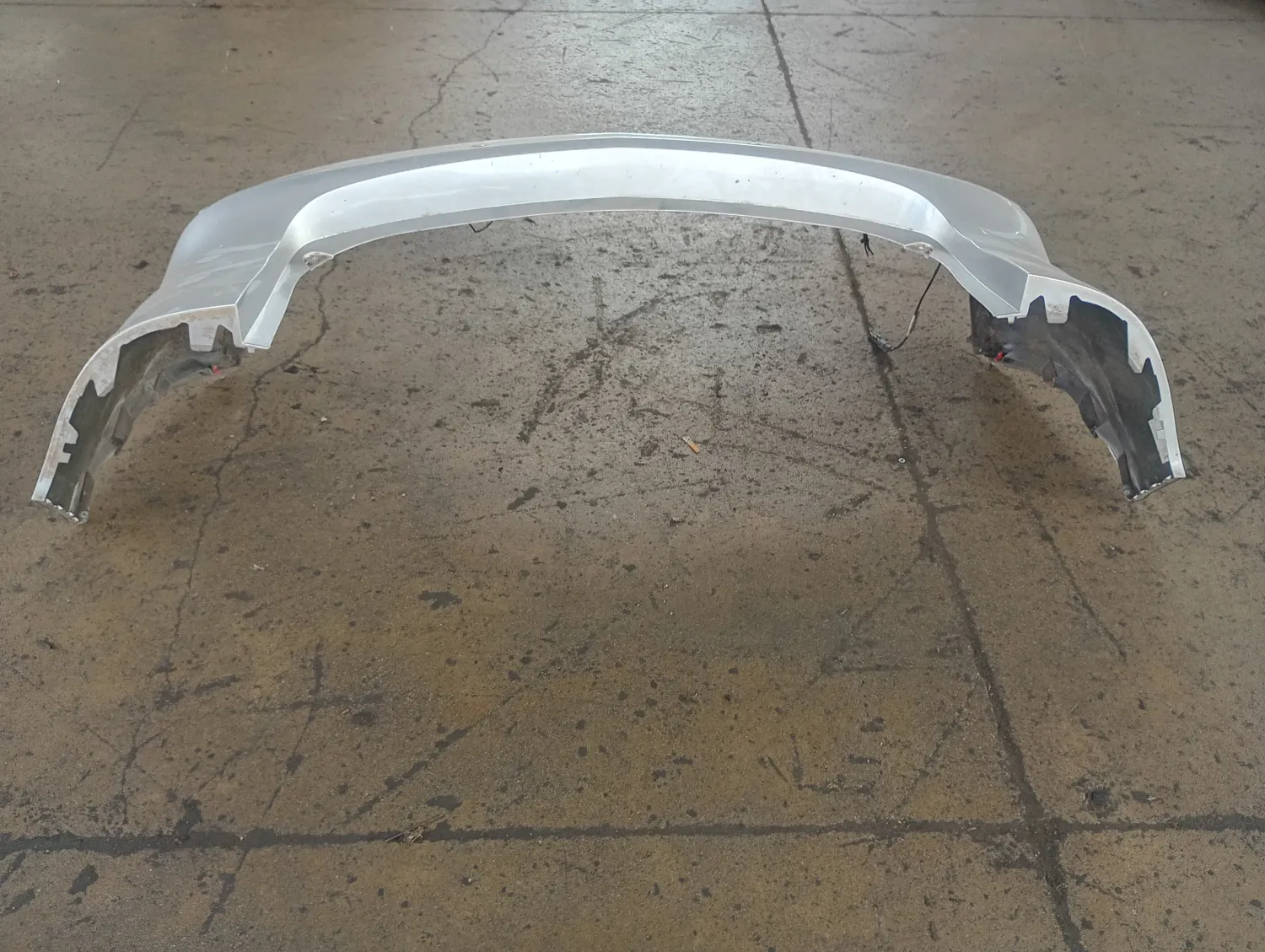 Paraurti posteriore Opel Zafira (2011 – oggi) 1.6 100 KW diesel 20951267 B16DTH