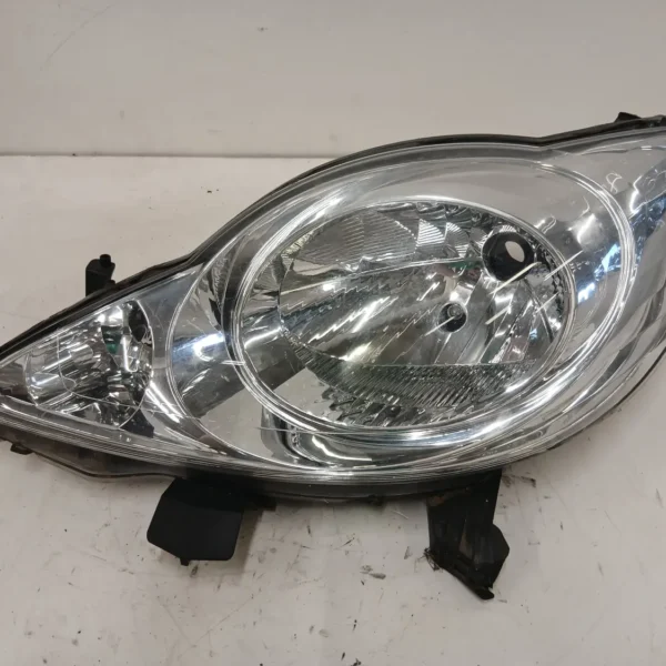 Faro ant. sinistra Peugeot 107 (2005 – oggi) 1.0 50 KW benzina 620874 1KR