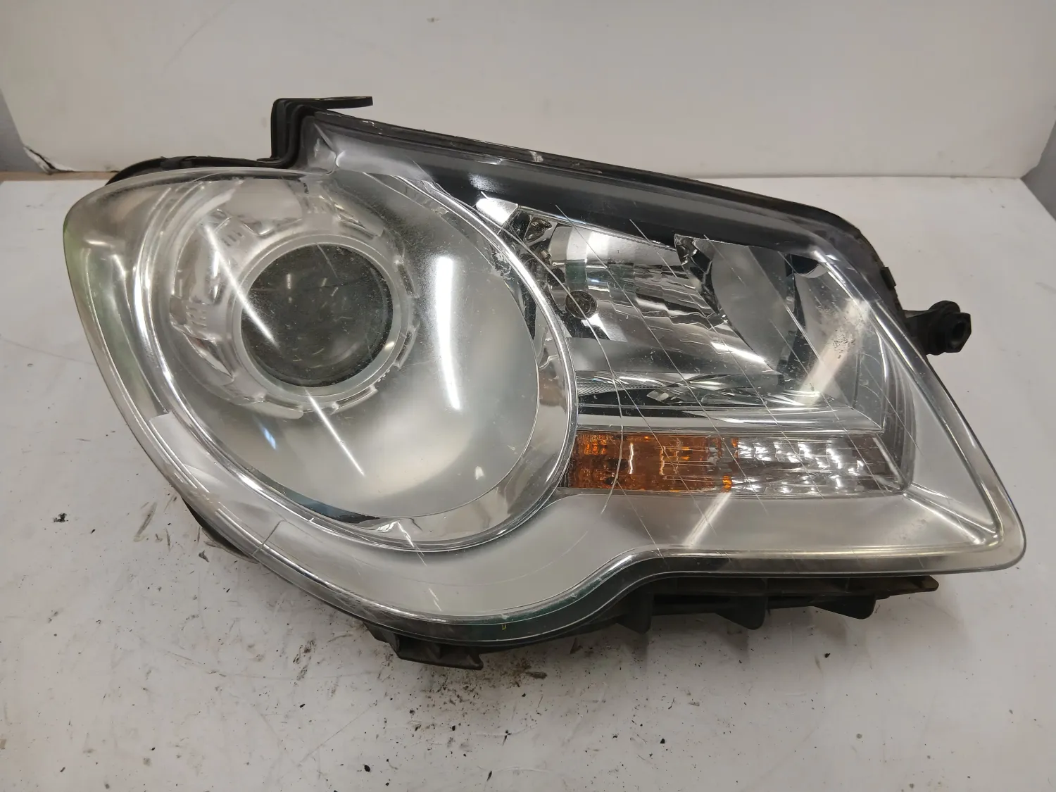Faro ant. destra Volkswagen Touran (2003 – 2010) 2.0 80 KW benzina/metano 1T1941006B BSX