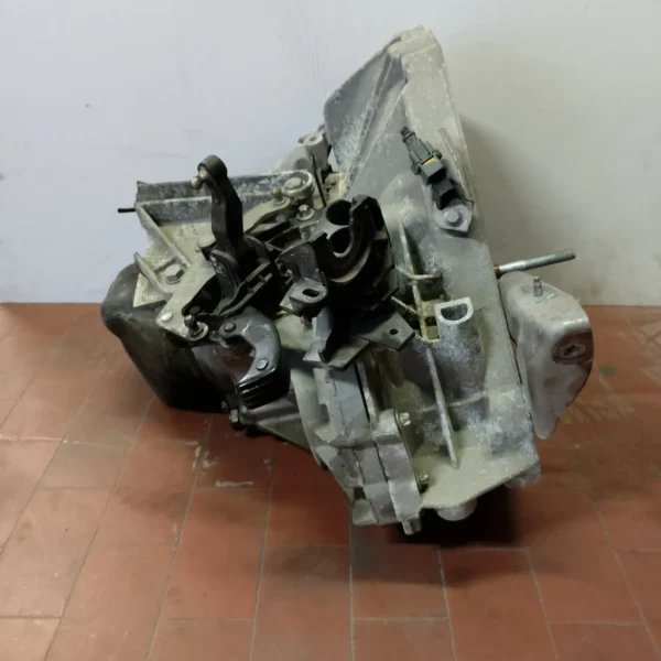 Cambio completo Renault Kangoo Combi (2013 – oggi) 1.5 55 KW diesel 320106397R K9K E6