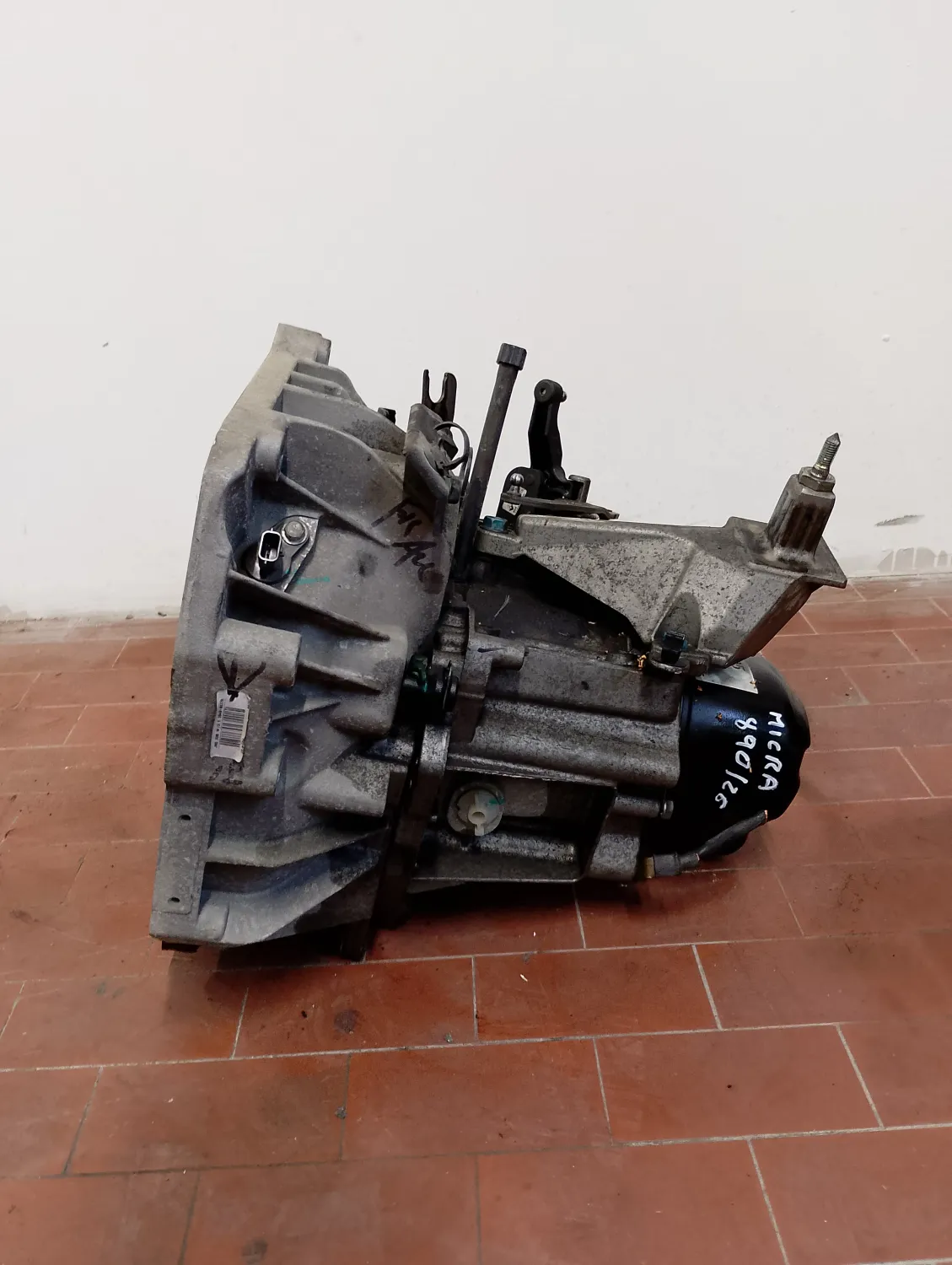 Cambio completo Nissan Micra (2010 – oggi) 1.2 59 KW benzina 3201000Q9H HR12