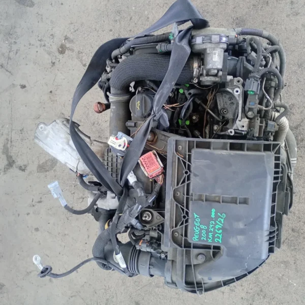 Motore completo Peugeot 2008 (2013 – 2016) 1.4 50 KW diesel 8H01