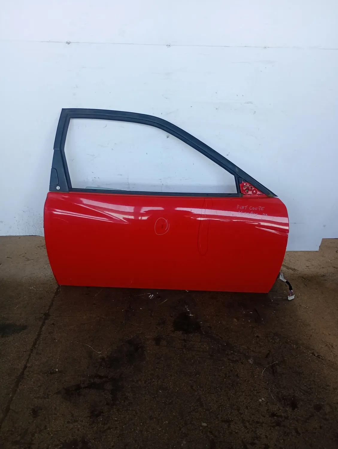 Porta anteriore destra Fiat Coupe’ (1994 – 2000) 1.7 96 KW benzina 46306798 183A1.000