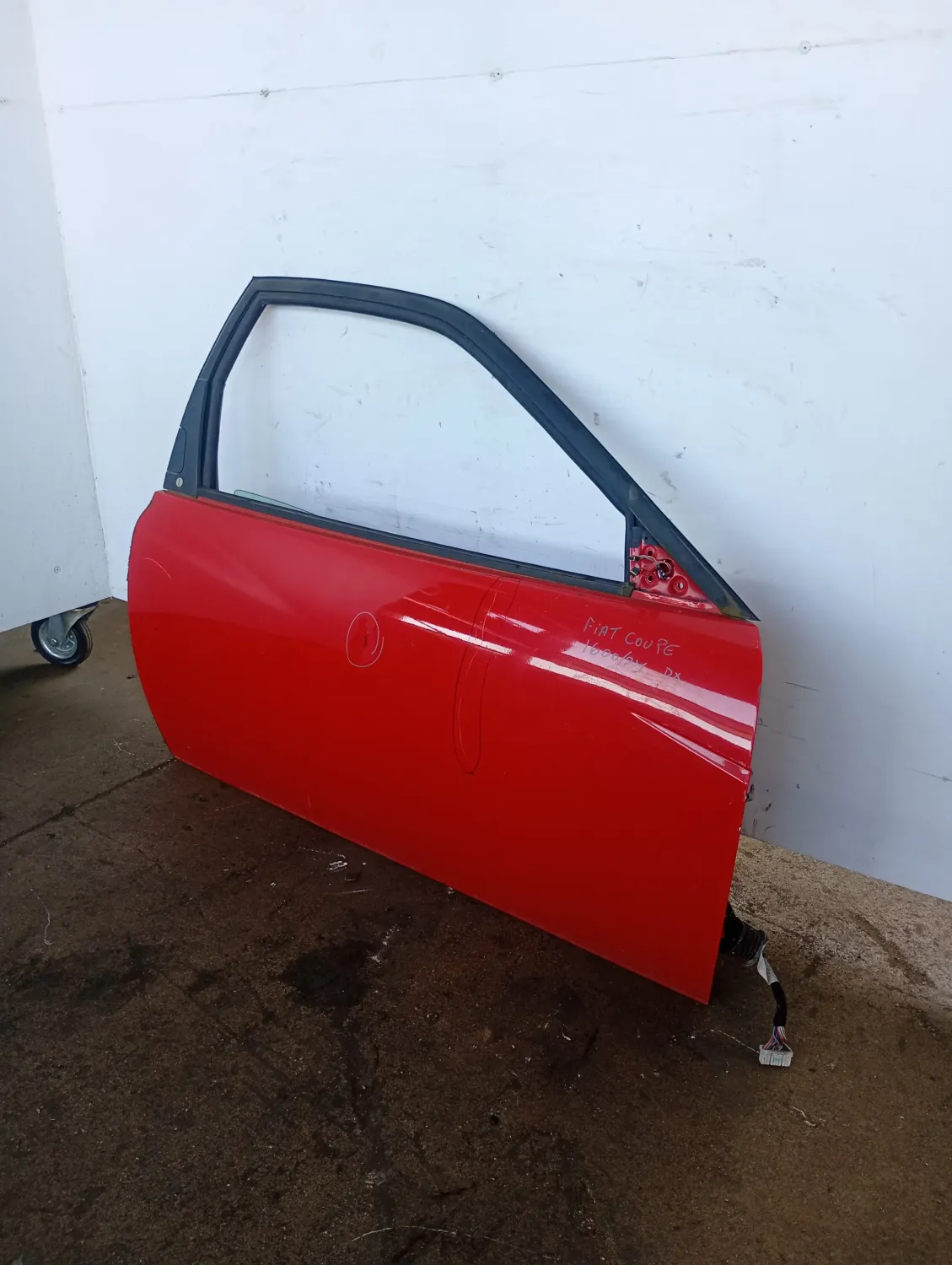 Porta anteriore destra Fiat Coupe’ (1994 – 2000) 1.7 96 KW benzina 46306798 183A1.000