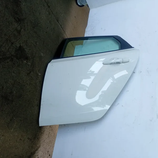 Porta posteriore sinistra Volvo V40 (2012 – 2016) 1.6 84 KW diesel 32321999 D4162T