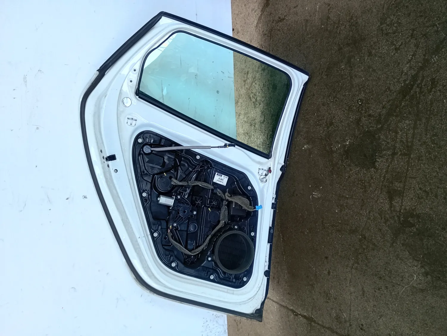 Porta posteriore sinistra Volvo V40 (2012 – 2016) 1.6 84 KW diesel 32321999 D4162T