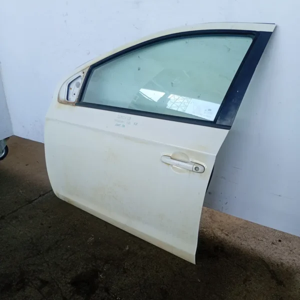 Porta anteriore sinistra Hyundai I20 (2012 – 2015) 1.3 63 KW benzina 760034P500 G4LA