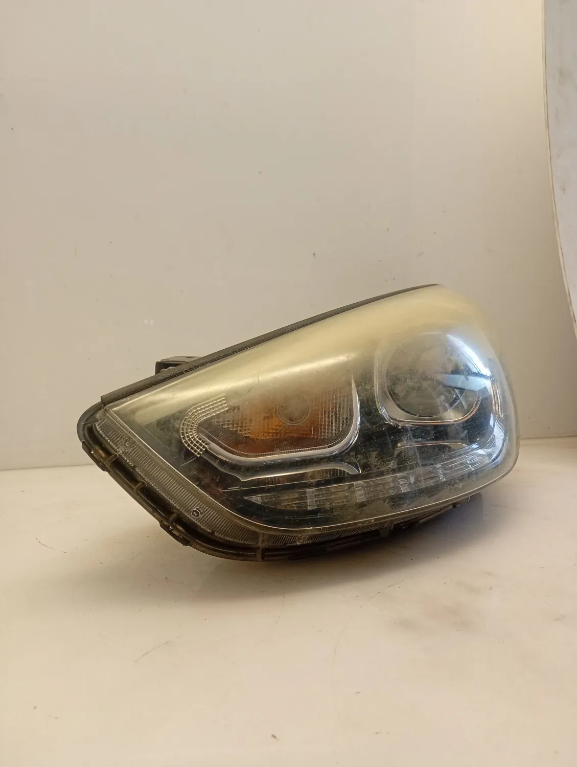 Faro ant. sinistra Hyundai Ix35 (2010 – 2015) 1.7 85 KW diesel 921012Y610 D4FD